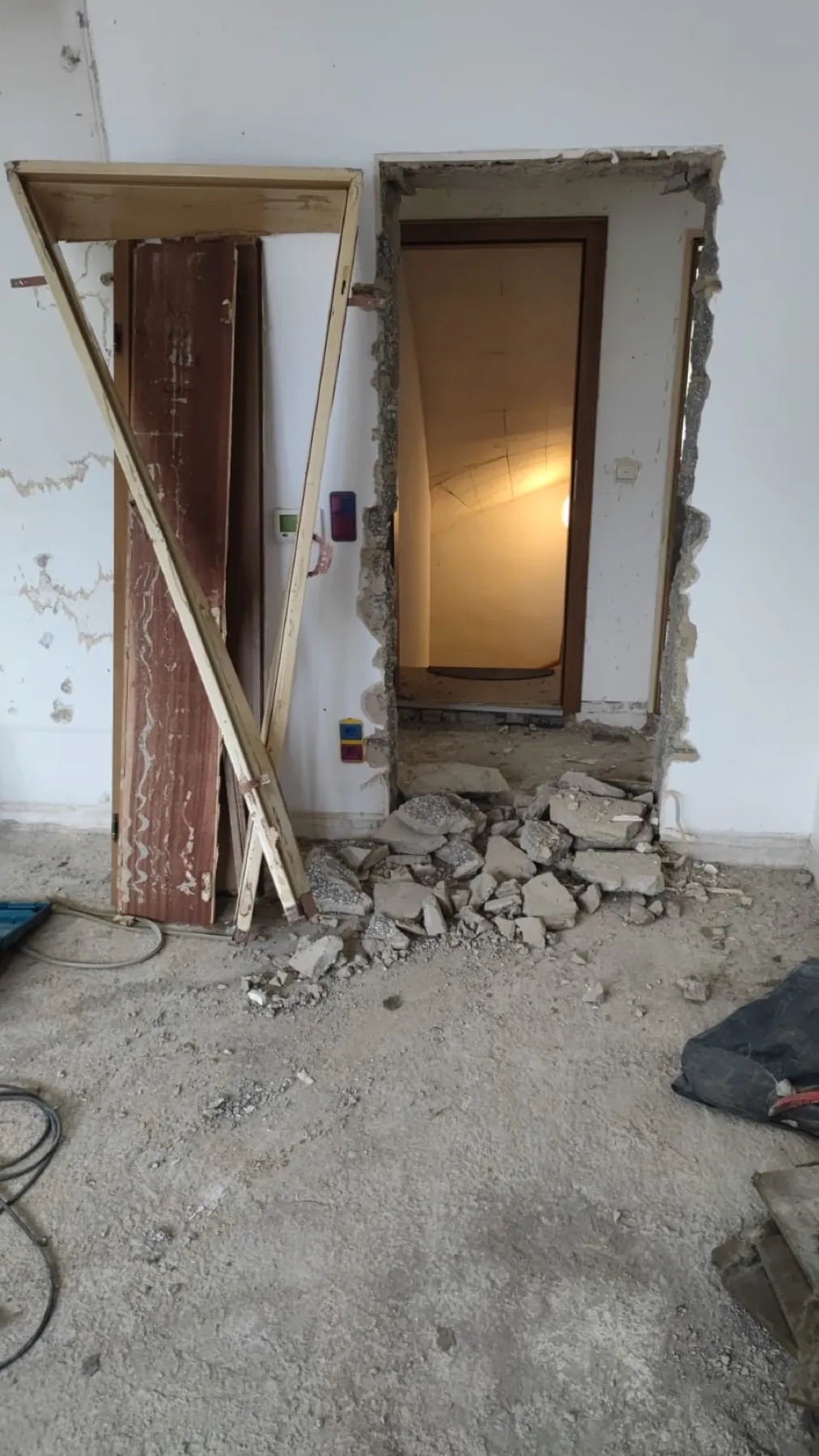 Wandöffnung während eines Umbaus